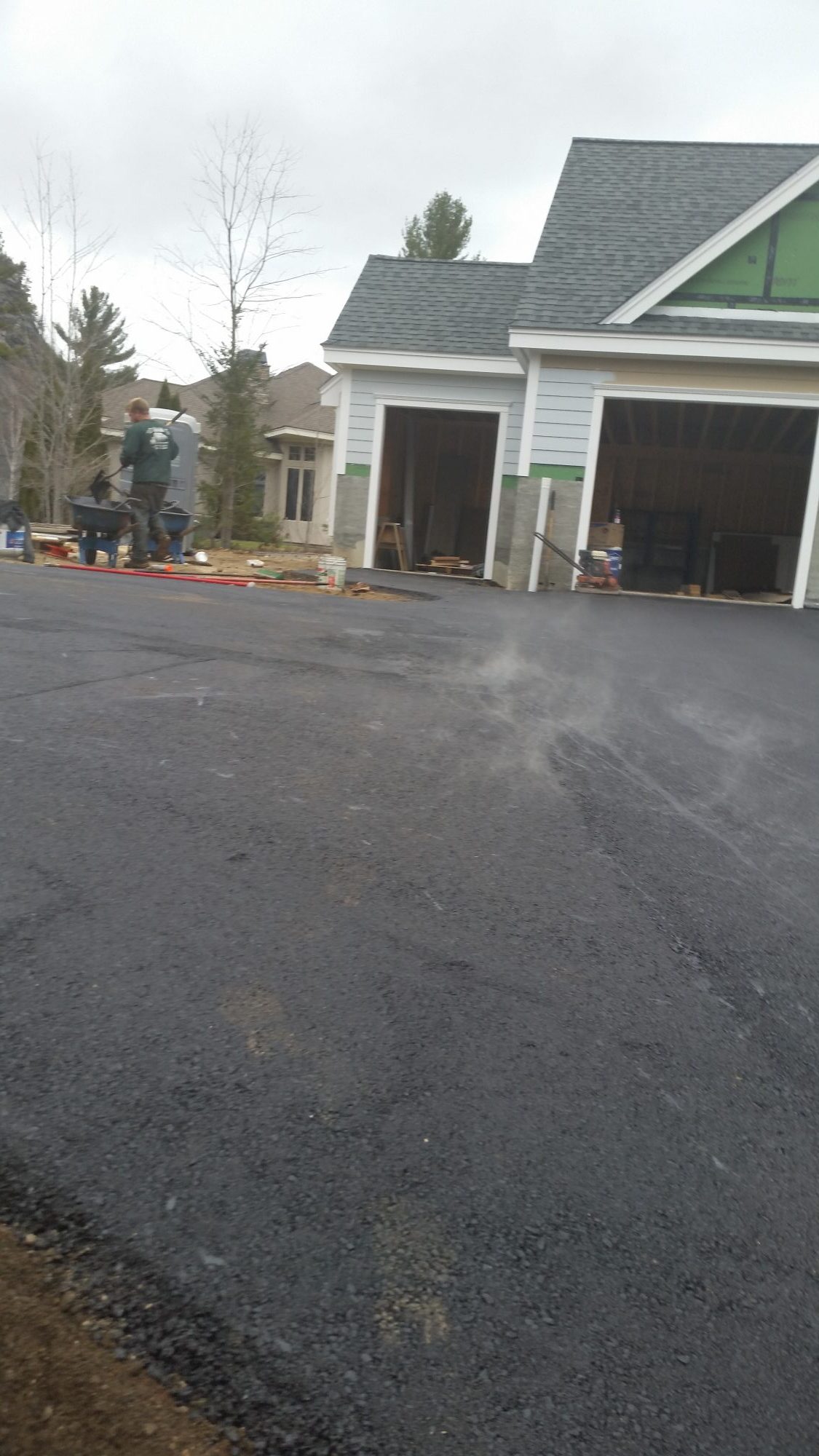 new pavement for residential driveway in New Hampshire